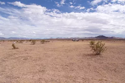 11256 N Florence Road, Dolan Springs, AZ 86441 - Photo 27