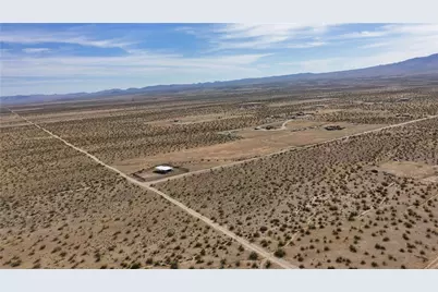 060 Amana Road, Dolan Springs, AZ 86441 - Photo 23