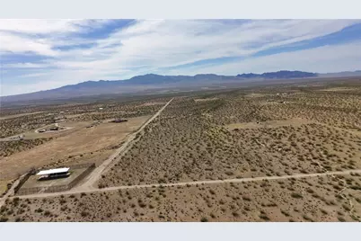 060 Amana Road, Dolan Springs, AZ 86441 - Photo 17