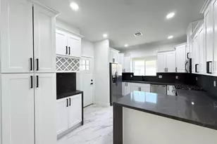 2111 Bermuda Dr, Bullhead City, AZ 86442 - Photo 5