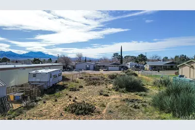 2391 E Thompson Avenue, Kingman, AZ 86409 - Photo 11