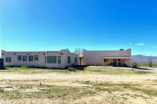 21477 S Sundance Kid Rd, Yucca, AZ 86438 - Photo 9