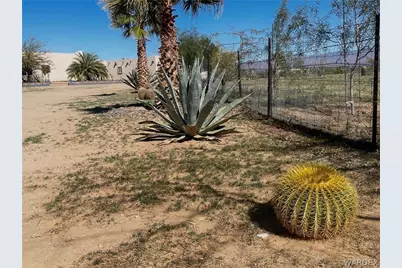 21477 S Sundance Kid Road, Yucca, AZ 86438 - Photo 47