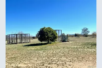 21477 S Sundance Kid Road, Yucca, AZ 86438 - Photo 57