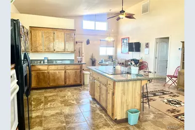 21477 S Sundance Kid Road, Yucca, AZ 86438 - Photo 15