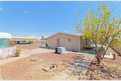 49566 Topaz Avenue, Quartzsite, AZ 85346 - Photo 29