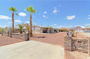 49566 Topaz Ave, Quartzsite, AZ 85346 - Photo 3