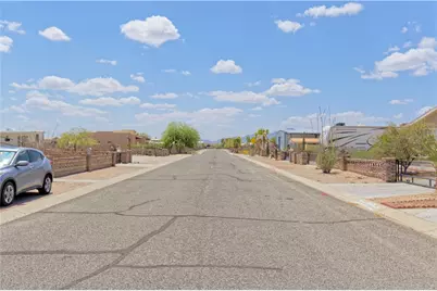 49566 Topaz Avenue, Quartzsite, AZ 85346 - Photo 33