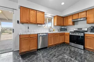 941 Sandy Beach Dr, Bullhead City, AZ 86442 - Photo 9