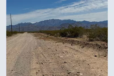 8005A Aquarius Dr #810, Golden Valley, AZ 86413 - Photo 5