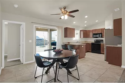 2734 E Colina Vista, Kingman, AZ 86409 - Photo 11