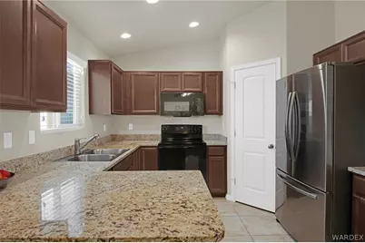 2734 E Colina Vista, Kingman, AZ 86409 - Photo 13