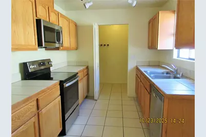 2739 Georgia Avenue, Kingman, AZ 86401 - Photo 3