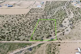 306-40-002S W Crystal Dr, Golden Valley, AZ 86413 - Photo 1