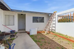 2075 Kingston Dr, Bullhead City, AZ 86442 - Photo 5