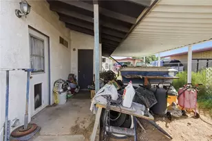 2075 Kingston Dr, Bullhead City, AZ 86442 - Photo 11