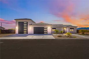 572 E Border Ln, Mohave Valley, AZ 86440 - Photo 1