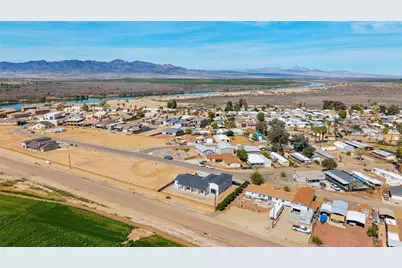 572 E Border Lane, Mohave Valley, AZ 86440 - Photo 57