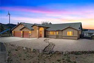 2205 E Cactus Wren Rd, Kingman, AZ 86409 - Photo 1