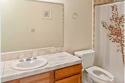 1800 Clubhouse Dr #A-8, Bullhead City, AZ 86442 - Photo 15