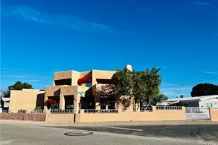 2682 Camino Del Rio Dr, Bullhead City, AZ 86442 - Photo 1