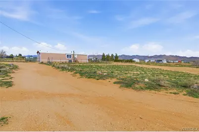 6153 W Collins Drive, Golden Valley, AZ 86413 - Photo 3