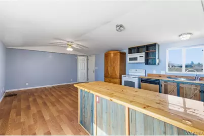 6153 W Collins Drive, Golden Valley, AZ 86413 - Photo 13