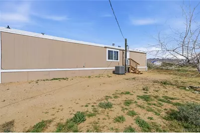 6153 W Collins Drive, Golden Valley, AZ 86413 - Photo 5