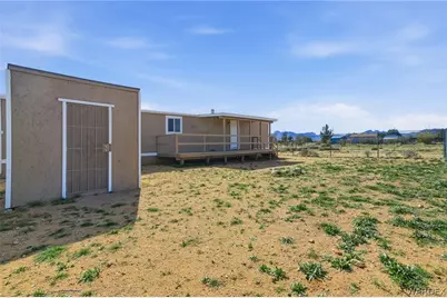 6153 W Collins Drive, Golden Valley, AZ 86413 - Photo 9