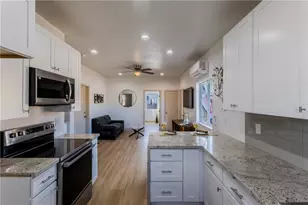 370 Riverfront Dr, Bullhead City, AZ 86442 - Photo 11