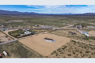 8996 W Palo Verde Road, Dolan Springs, AZ 86441 - Photo 37