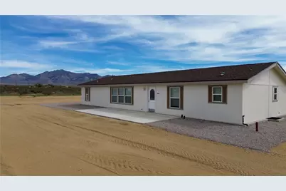 8996 W Palo Verde Road, Dolan Springs, AZ 86441 - Photo 35