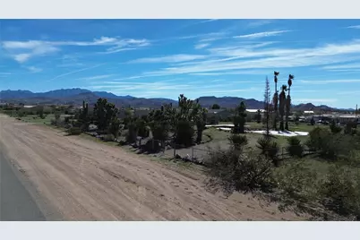 3008 W McConnico Road, Golden Valley, AZ 86413 - Photo 15