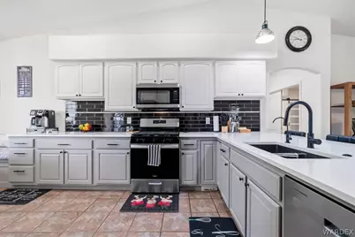 2435 Park Ridge Avenue, Bullhead City, AZ 86429 - Photo 13