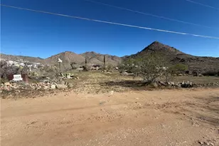 4360 N Smoketree Rd, Golden Valley, AZ 86413 - Photo 19