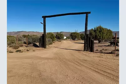 6806 N Frerichs Ranch Road, Hackberry, AZ 86411 - Photo 1