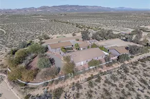 14158 S Calabasas Rd, Yucca, AZ 86438 - Photo 11
