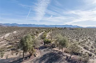 14158 S Calabasas Rd, Yucca, AZ 86438 - Photo 3