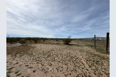 18852 N Telegraph Drive, Dolan Springs, AZ 86441 - Photo 7