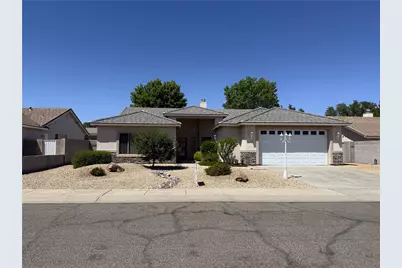 2063 John Wayne Drive, Kingman, AZ 86409 - Photo 1