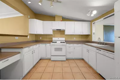 1125 Zircon Avenue, Bullhead City, AZ 86442 - Photo 17