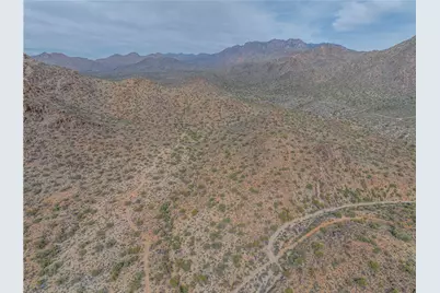 208-23-001F S Central Road, Yucca, AZ 86438 - Photo 5