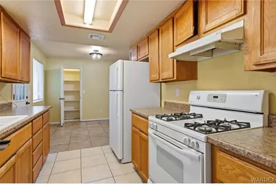 6595 W Hershey Way, Golden Valley, AZ 86413 - Photo 35