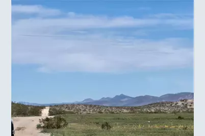 000 N Kanyr Road, Dolan Springs, AZ 86441 - Photo 19