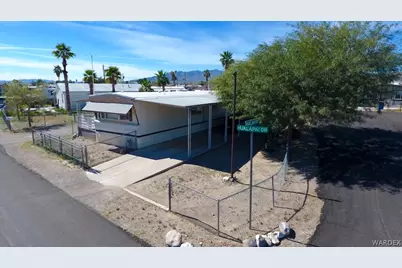 1901 Hualapai Drive, Bullhead City, AZ 86442 - Photo 9