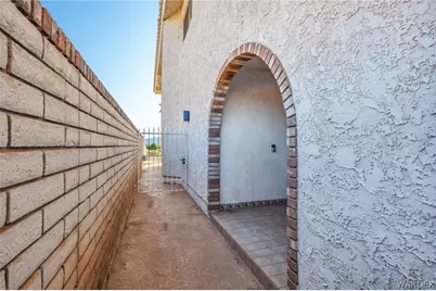 2929 Camino Del Rio, Bullhead City, AZ 86442 - Photo 9