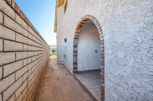 2929 Camino Del Rio, Bullhead City, AZ 86442 - Photo 9