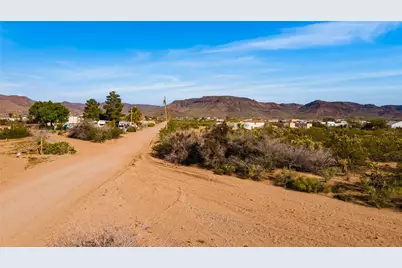 306-09-044 S Hope Road, Golden Valley, AZ 86413 - Photo 3