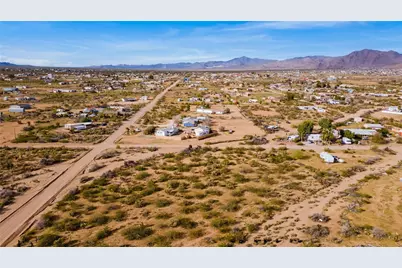 306-09-044 S Hope Road, Golden Valley, AZ 86413 - Photo 17