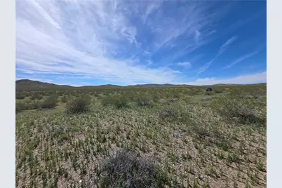 001 N Kanyr Road, Dolan Springs, AZ 86441 - Photo 11